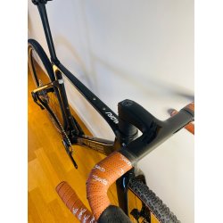 ELVES MORI AEROX CARBON GRAVEL 