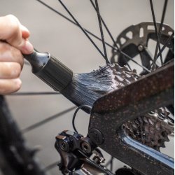 Dynamic Bike Care Soft Detailing Brush